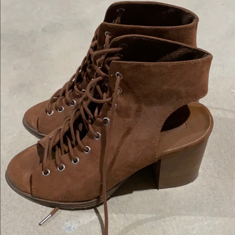 Lace Up Boots 7